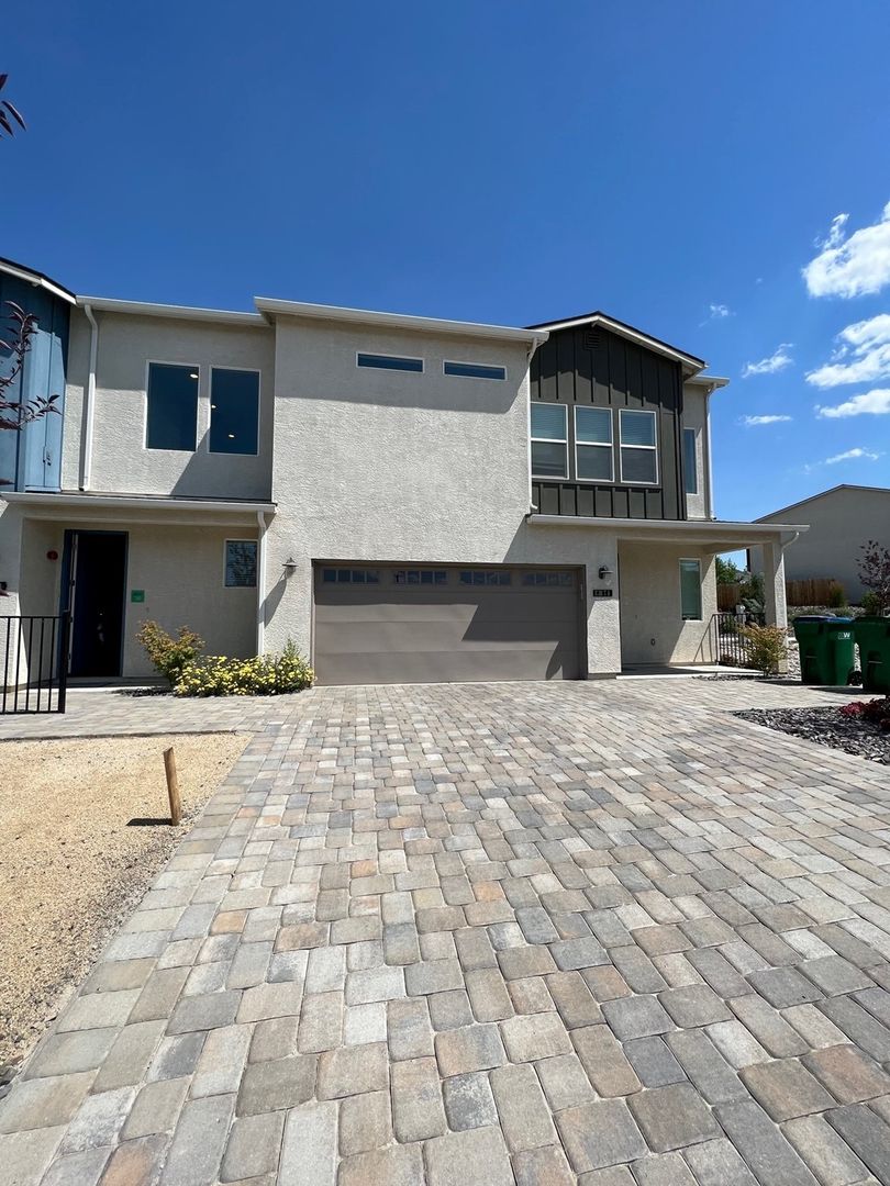 Sun Valley Townhome: 4789 Black Falcon Way