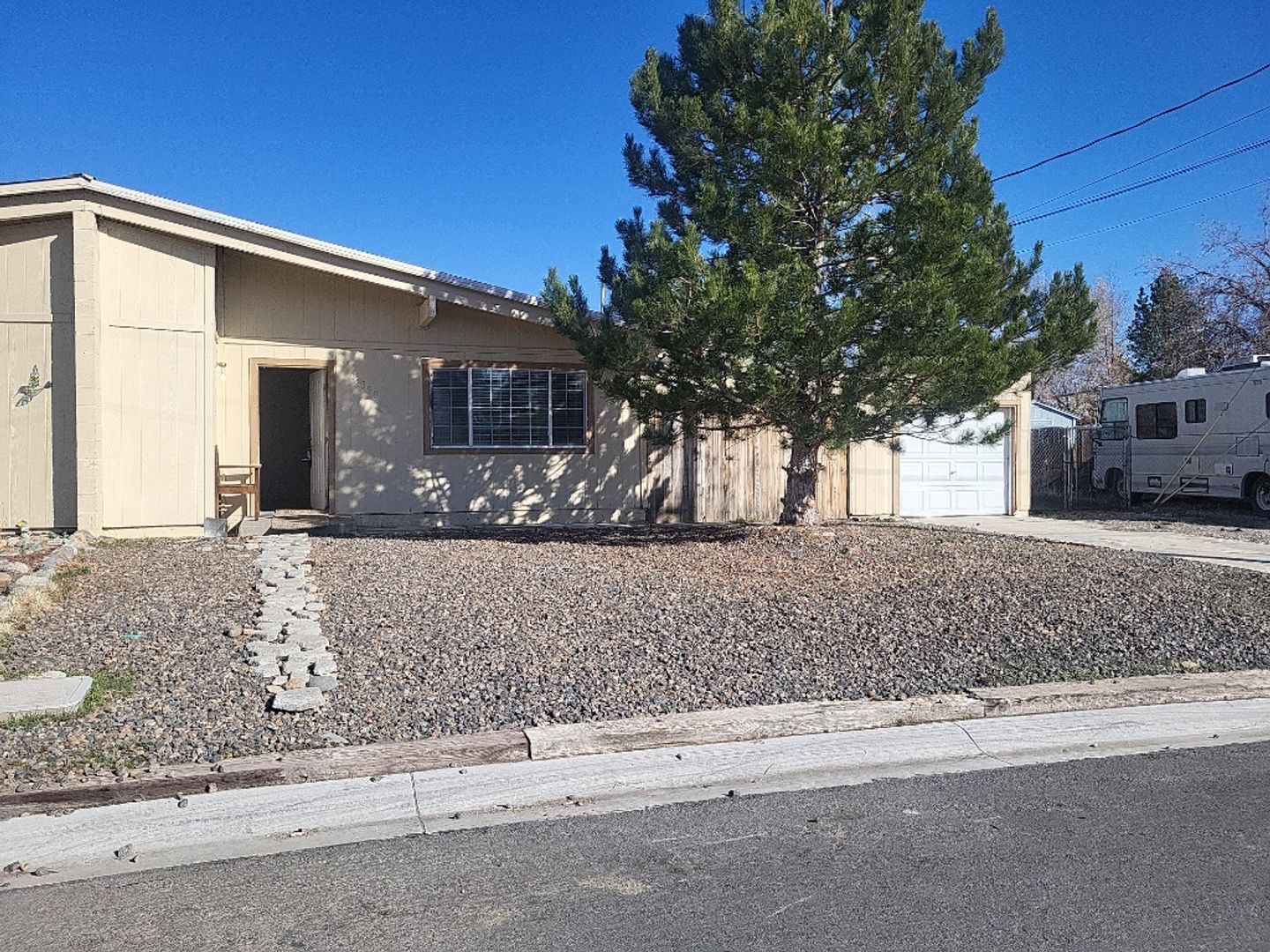 Reno House: 13390 Mount Lassen Street
