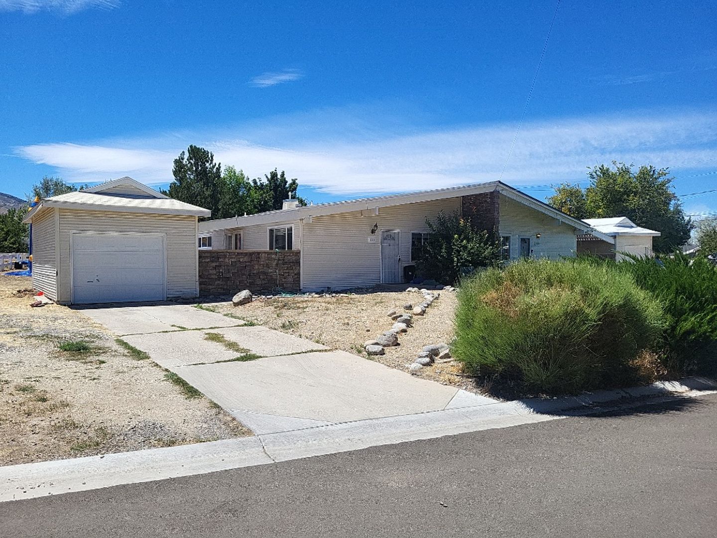 Reno House: 12321 Rocky Mountain Street