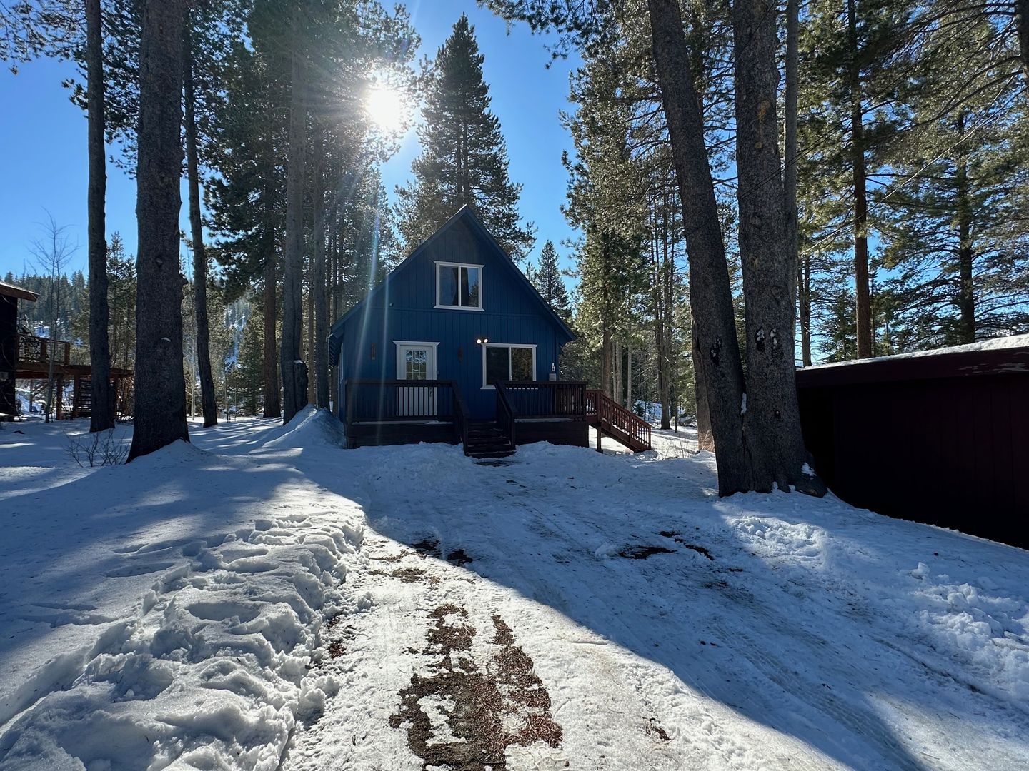 Truckee House: 11879 Deerfield Drive