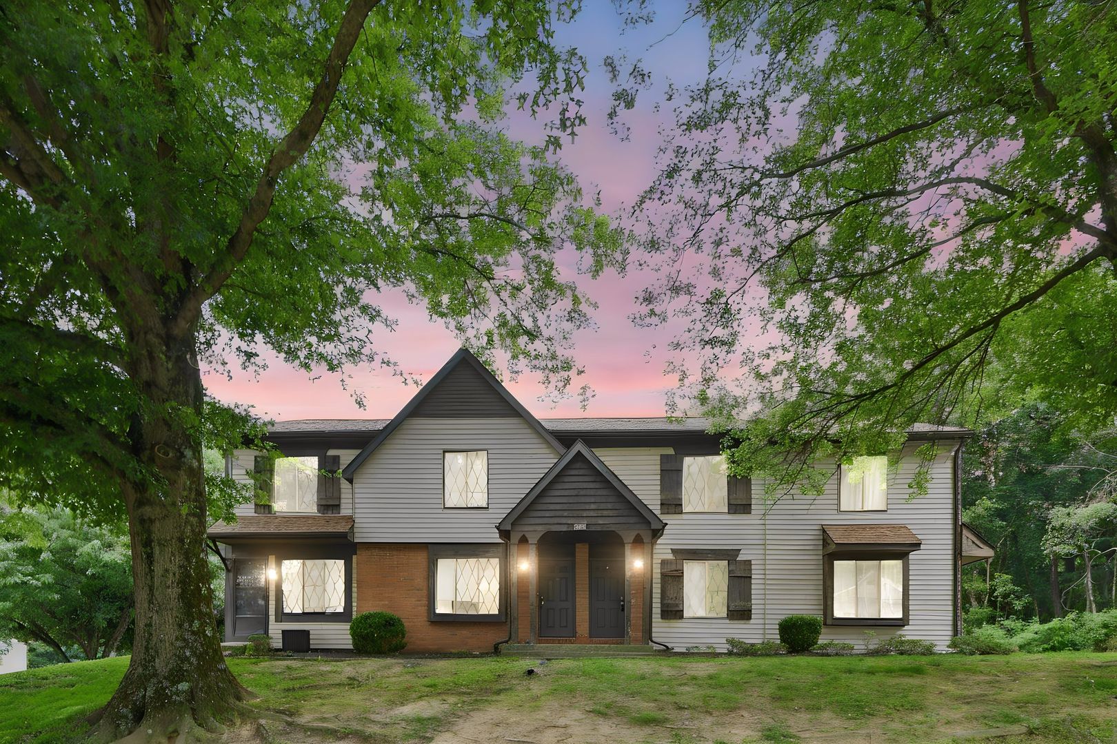 Newark Apartment: 1385 Country Side Drive