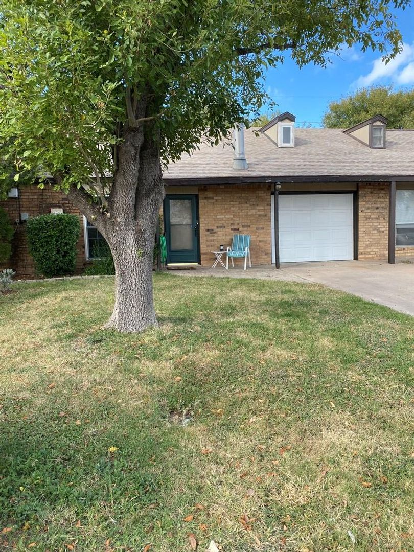 San Angelo House: 3520 Juanita
