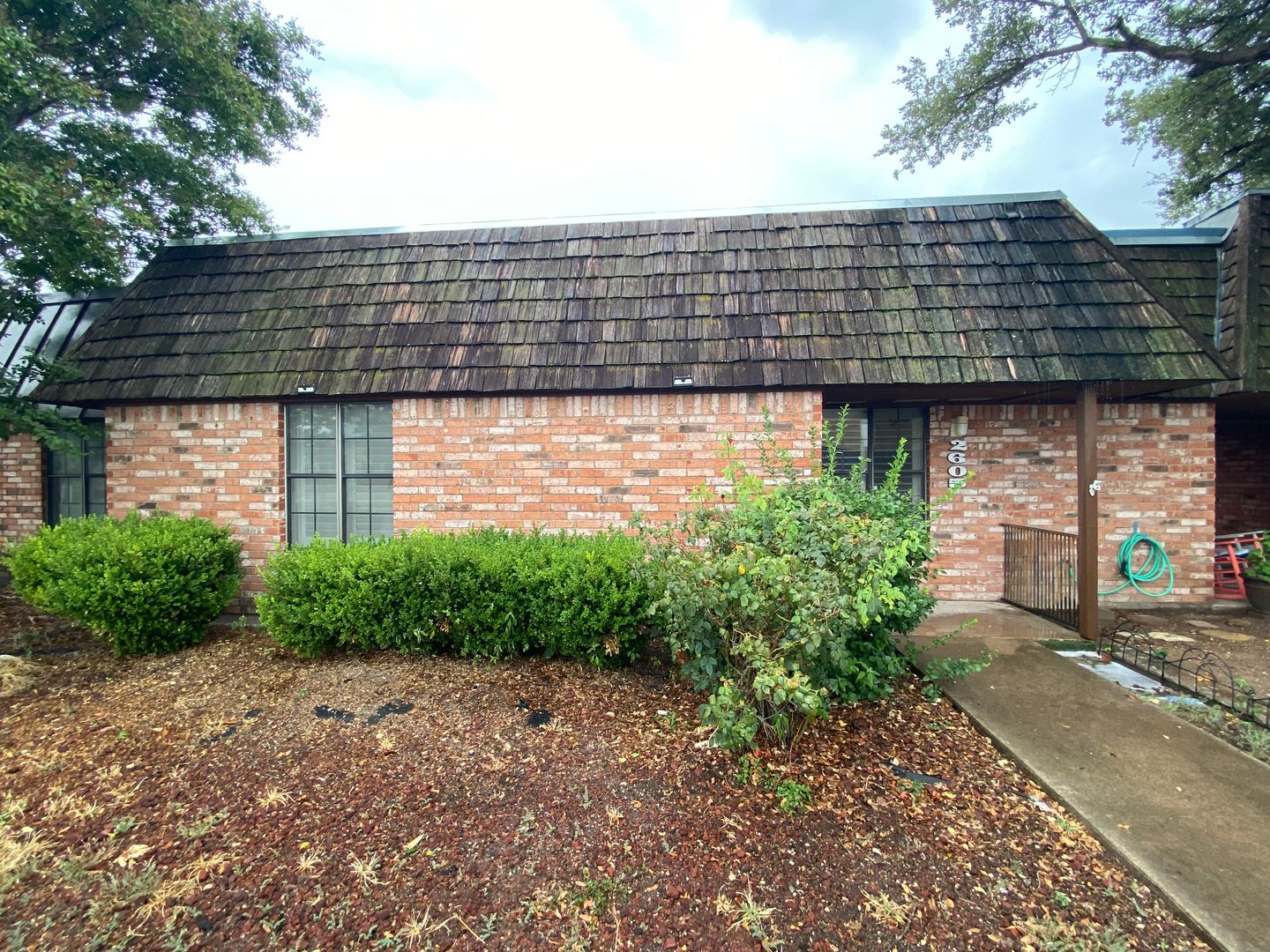 6-month lease! Spacious 2 bedroom 2 bath Townhome near Goodfellow base AVAILABLE NOW!