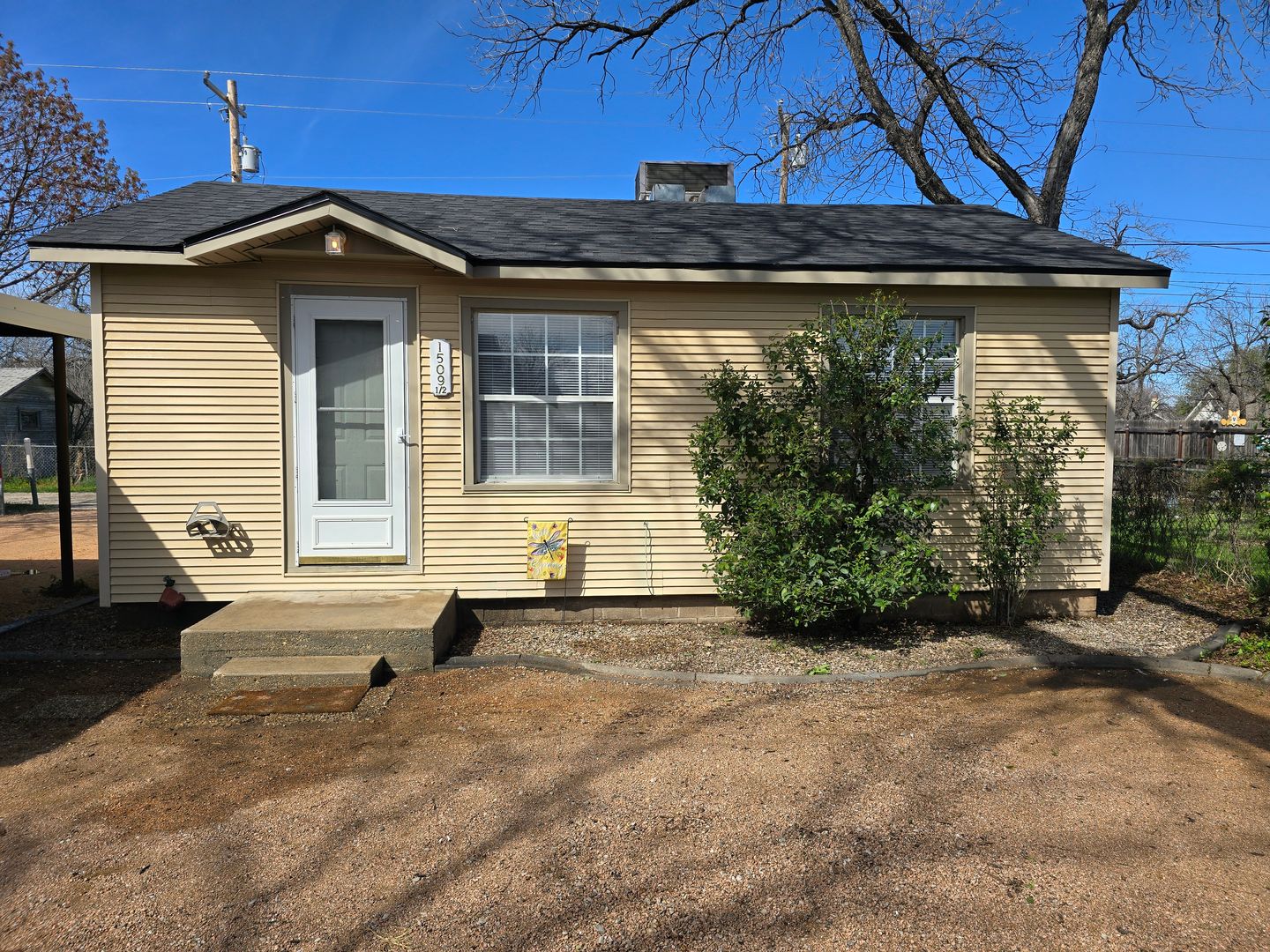 San Angelo Apartment: 1509 S David St