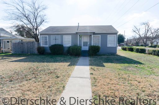 Cute, affordable 2 bedroom 1 bath house COMING SOON! – photo 1