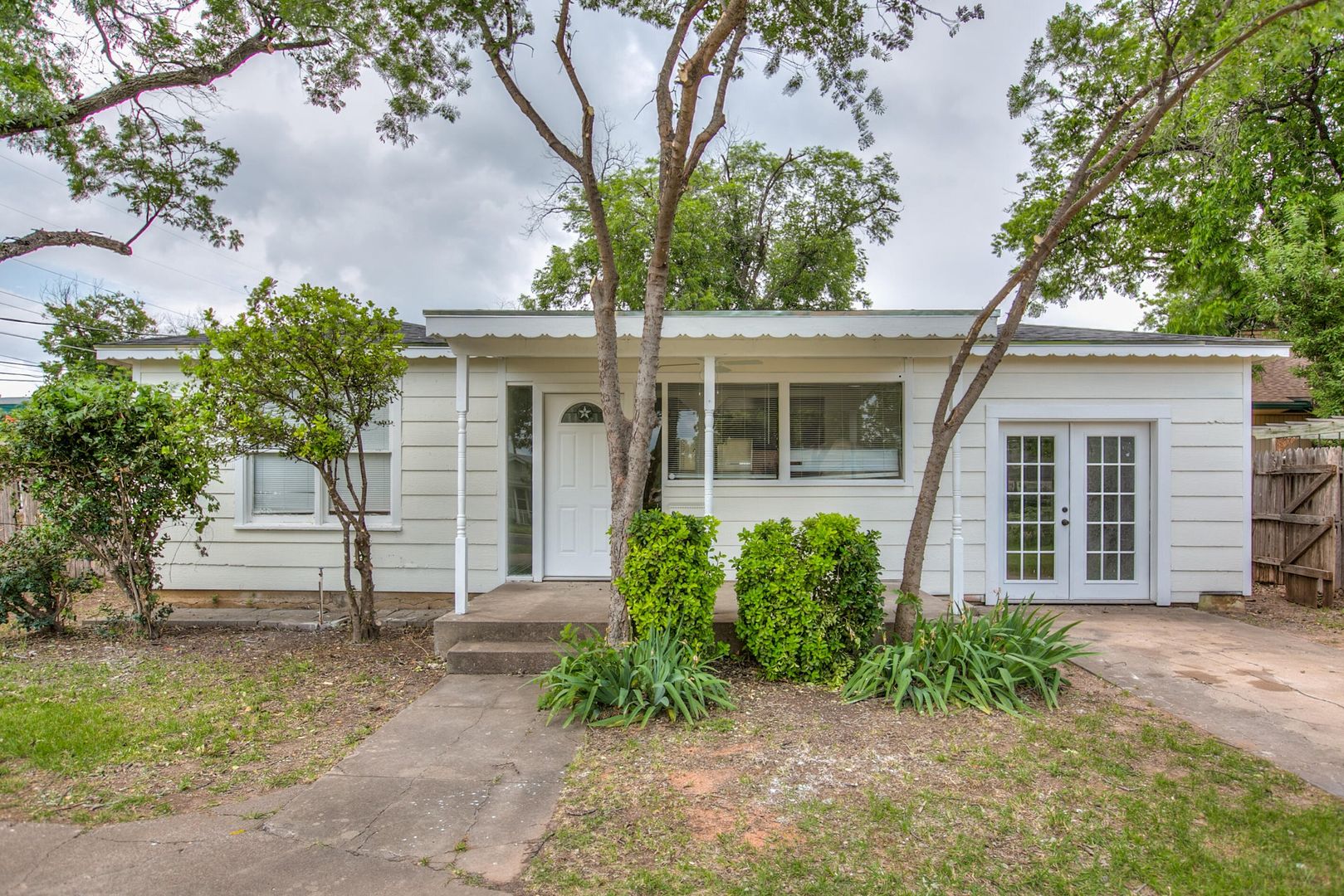 San Angelo House: 1921 W Ave J