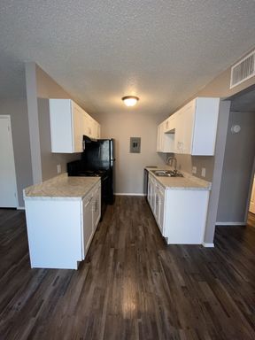 ROSEWOOD PARK APTS. LOVELY 2 BEDROOM/2 BATH APARTMENT COMING SOON!