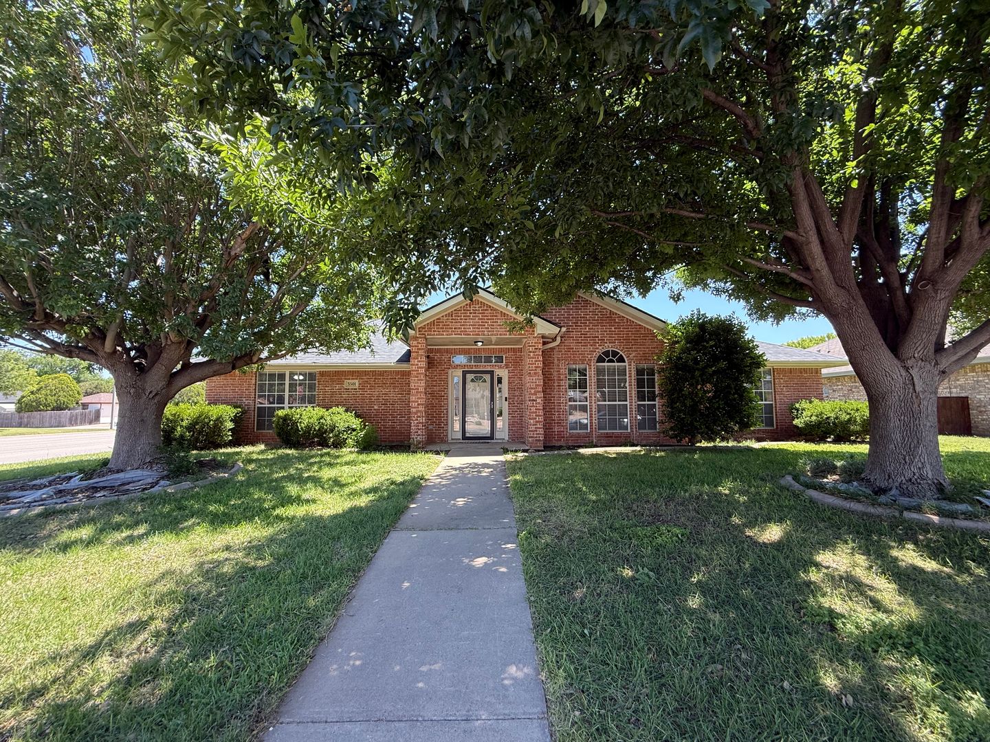 San Angelo House: 3501 Grandview Dr