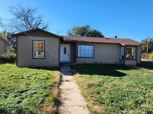 Updated 3 Bedroom 2 Bath home close to Goodfellow! – photo 1