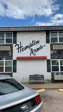Affordable 2 bedroom, 1 bath Apartment Available NOW!!