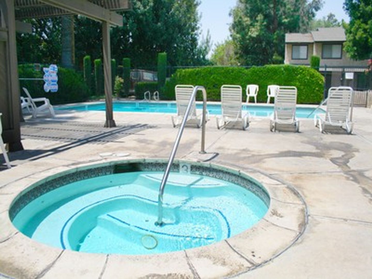 Redlands Apartment: 416 The Terrace Apt 30