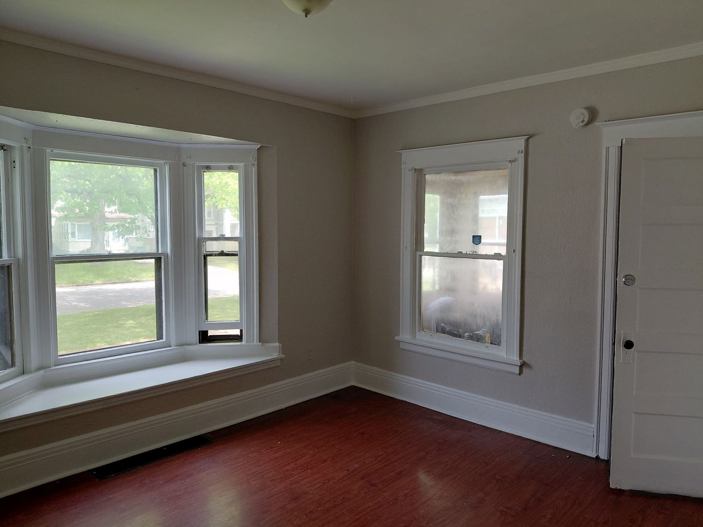 Rochester Apartment: 391-393 Flower City Park