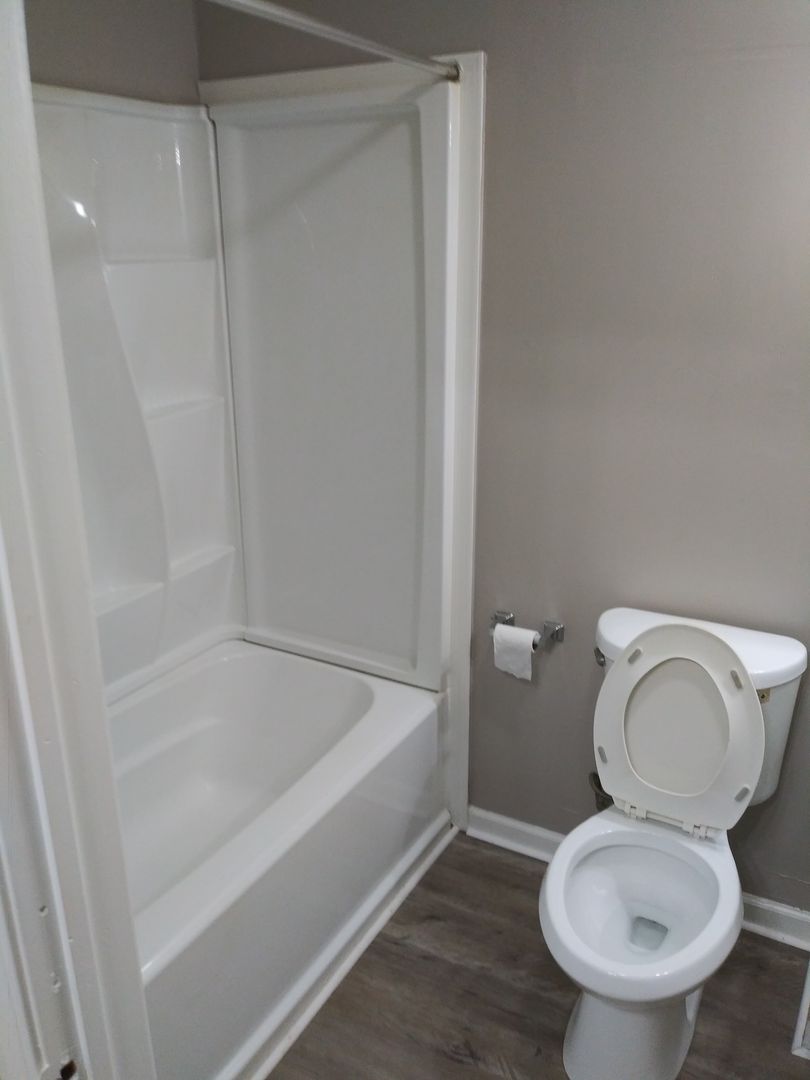 Rochester Apartment: 637-641Thurston Road