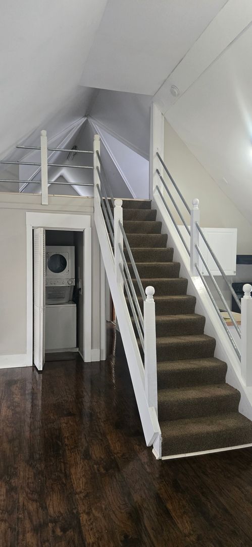 Rochester Apartment: 28 rowley st