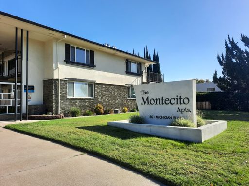 AMAZING LOWER REAR REMODELED*1BD*1BA*QUARTZ COUNTERTOP*HWFLS*AC*PARKING*IN THE HEART OF WEST SACRAMENTO