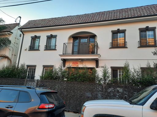 TOTALLY REMODELED LOWER AWESOME*SPACIOUS SINGLE*HWFLS*AC*GRANITE*ELECTRIC INCLUDED WITH RENT*WALK IN CLOSET*IN THE HEART OF PICO/UNION/DTLA – photo 1