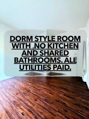 Affordable DORM style room w/ SHARED bathrooms under $900 – photo 1