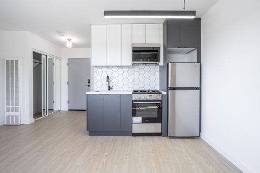 RENOVATED Studio in Franklin Village - Hollywood!! – photo 1