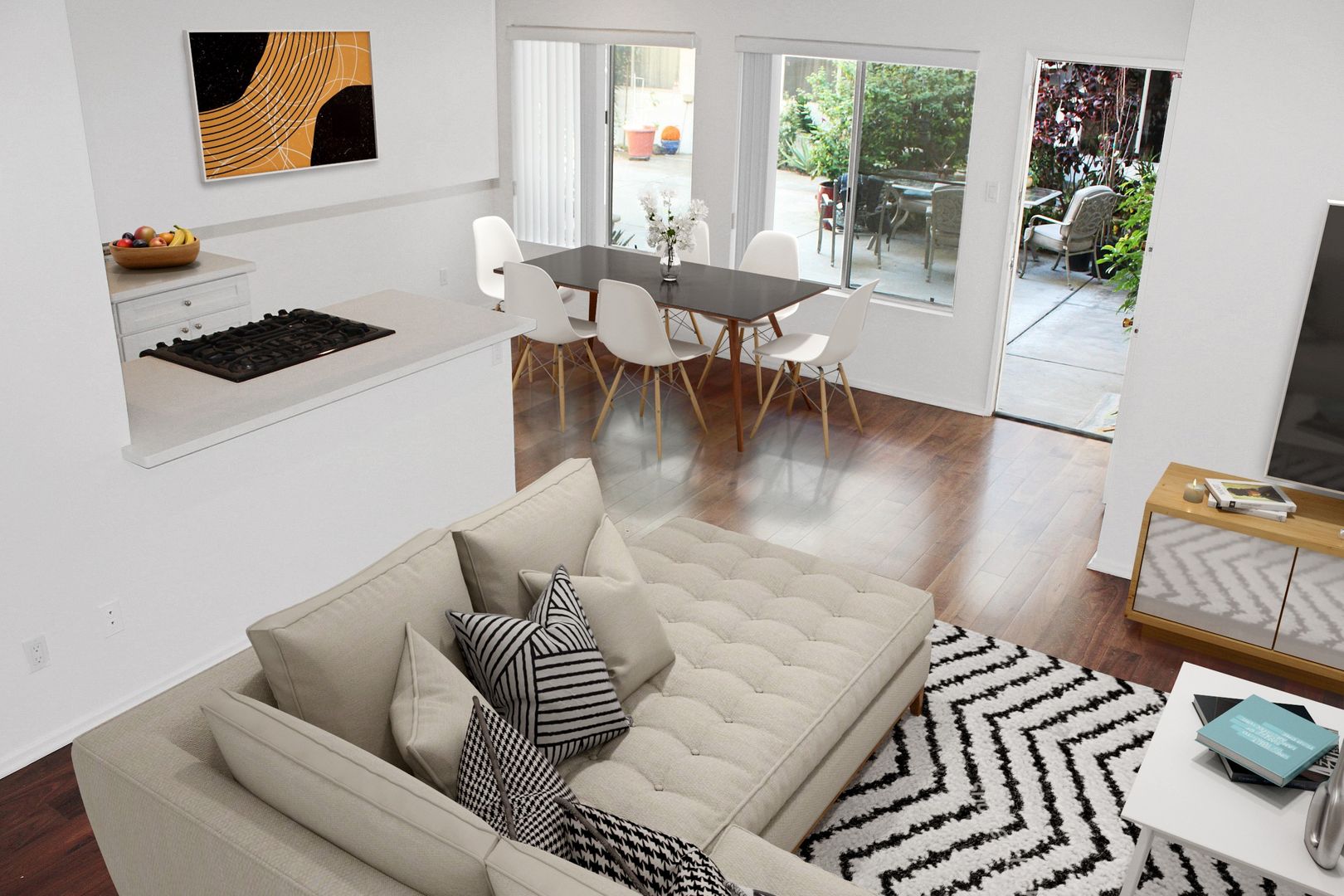 Santa Monica Apartment: 420 Raymond Ave