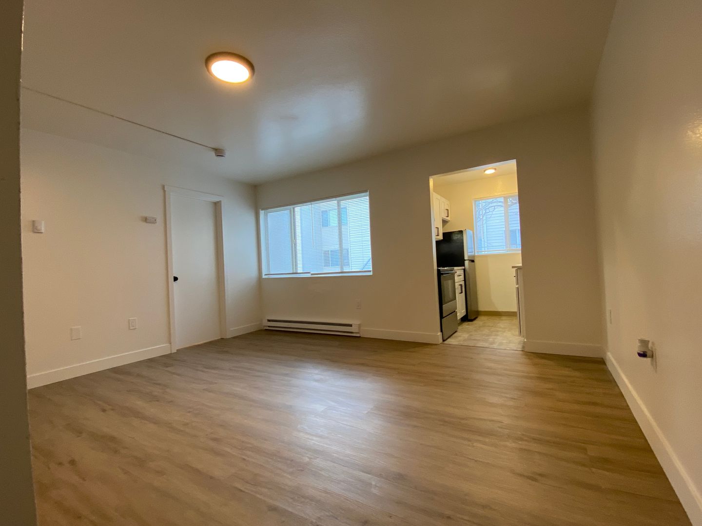 Tacoma Apartment: 1402 Yakima Ave