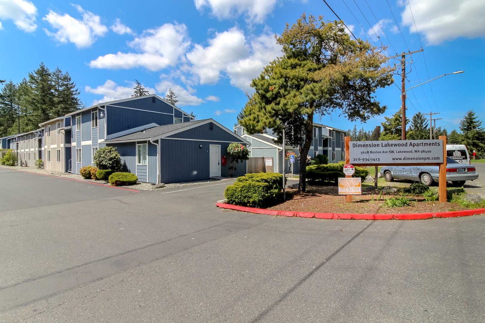 Lakewood Apartment: 5628 Boston Avenue SW