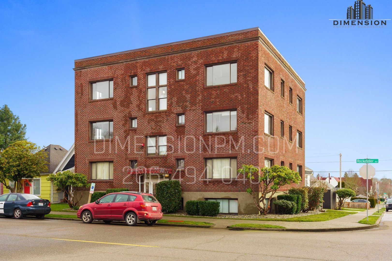 Everett Apartment: 2331 Rockefeller Ave