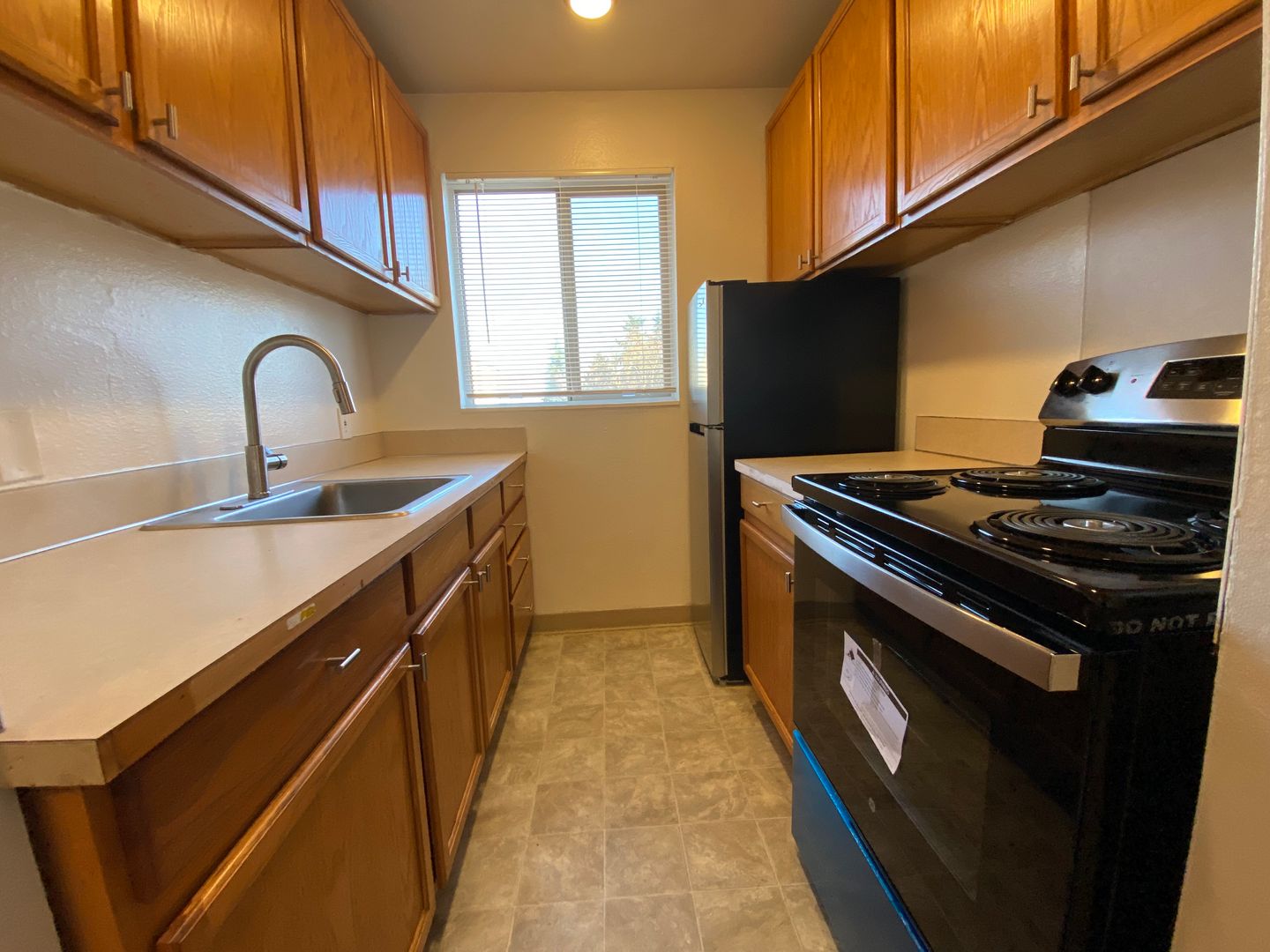 Tacoma Apartment: 1402 Yakima Ave