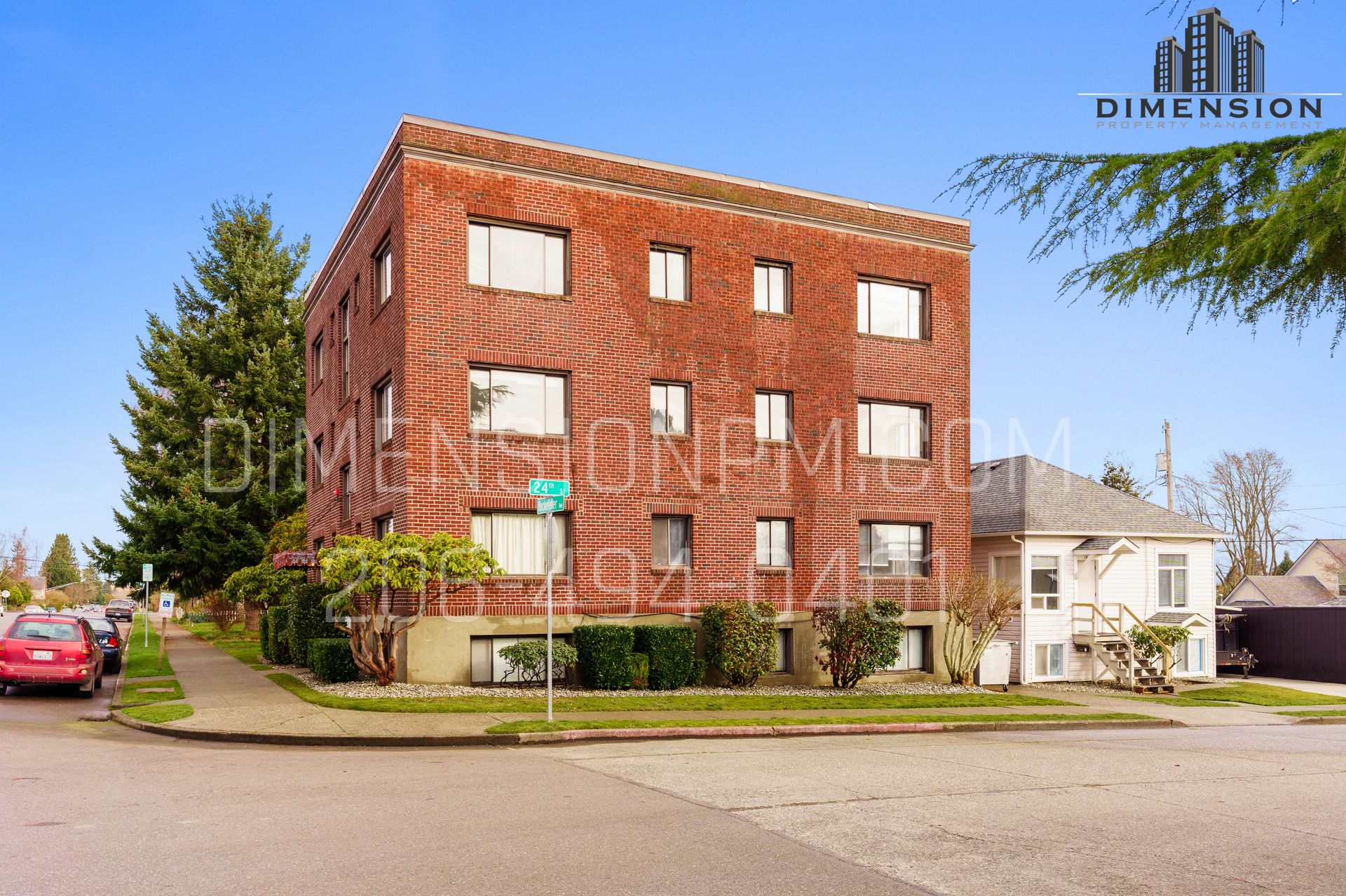 Everett Apartment: 2331 Rockefeller Ave