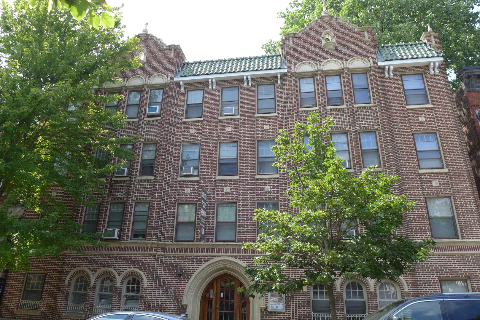 Chicago Apartment: 2048 N. Cleveland