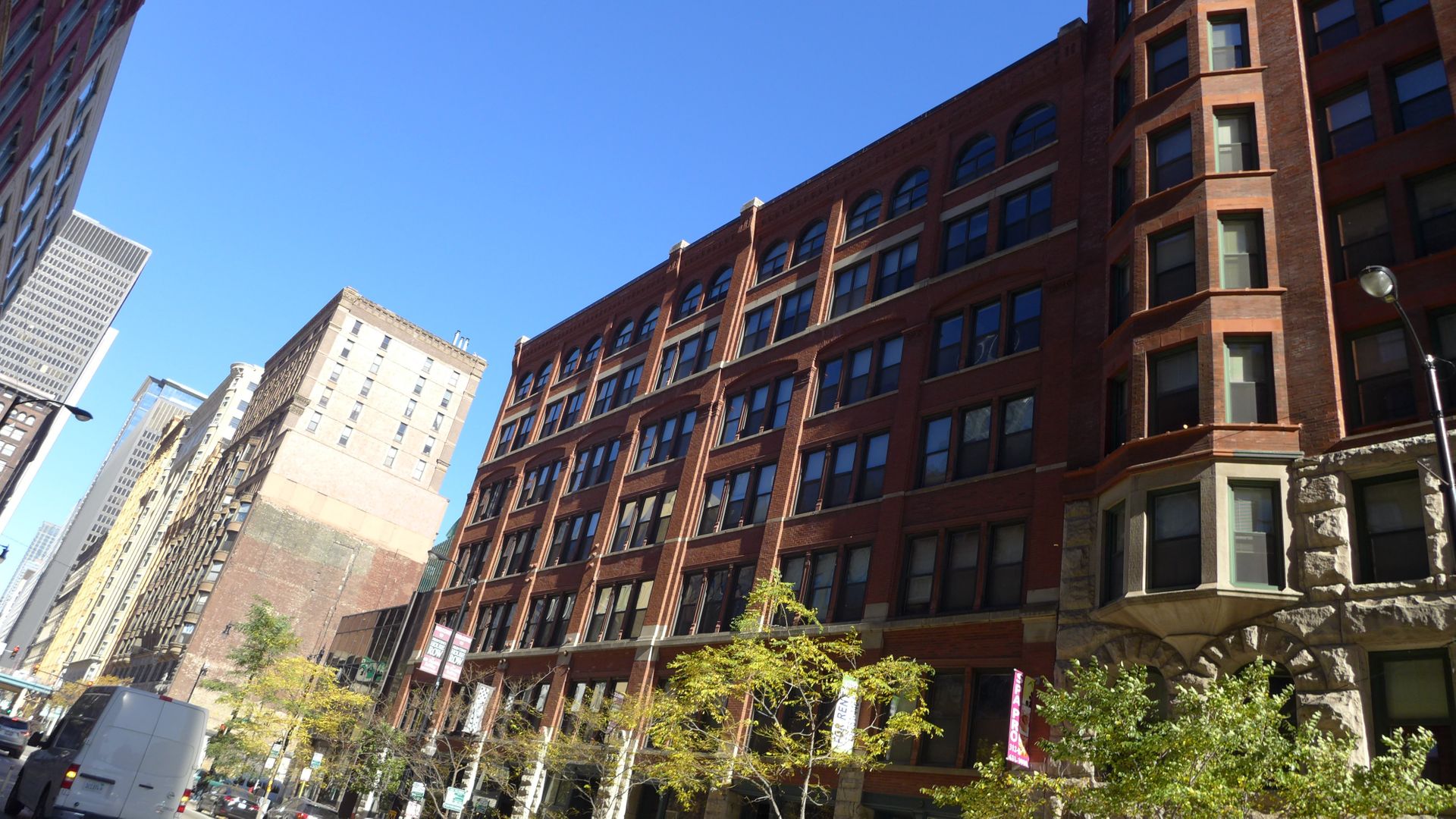 Chicago Apartment: 525 S. Dearborn