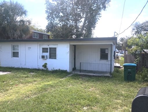 Cozy 1-Bedroom, 1-Bath Apartment Holly Hill – photo 1
