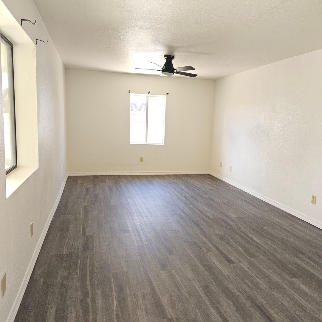 Benson Apartment: W Coffee Dr