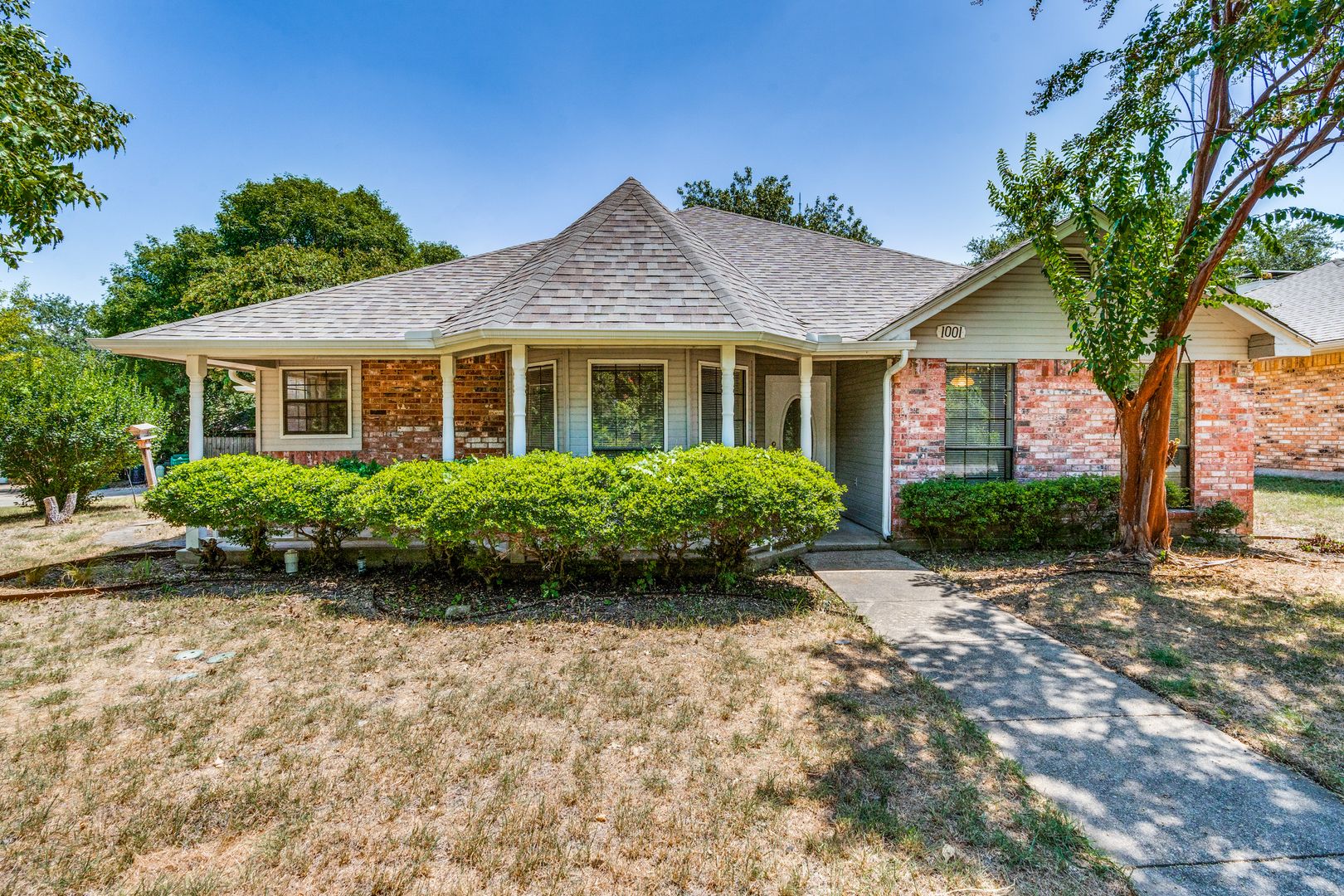 Cedar Hill House: 1001 Jorgenson Rd