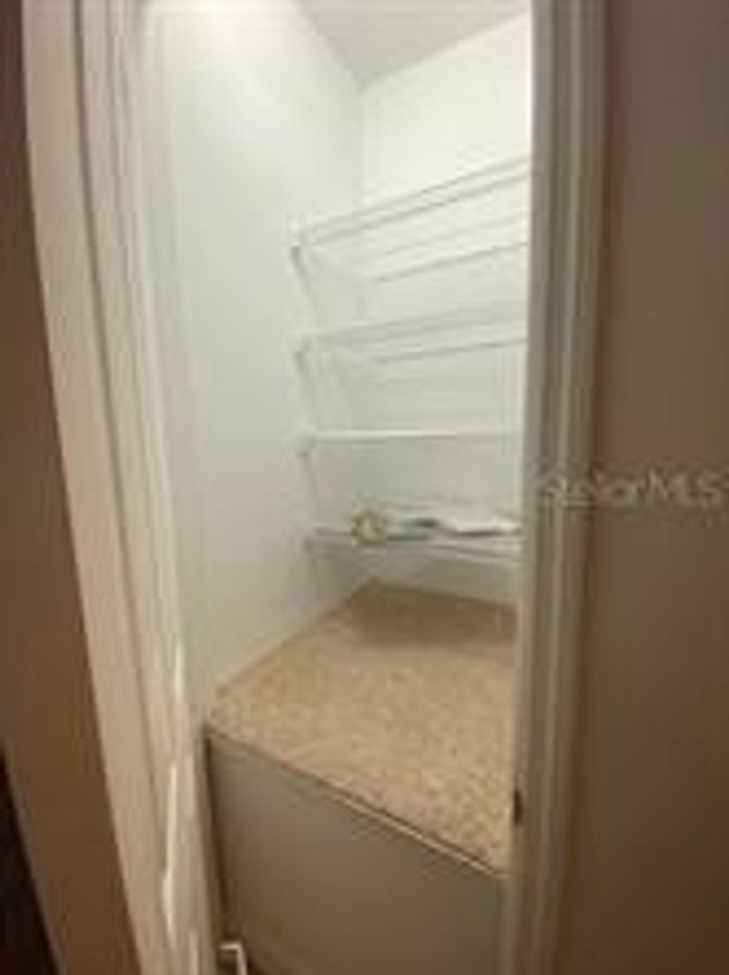 Kissimmee House: 609 Elmhurst Ct