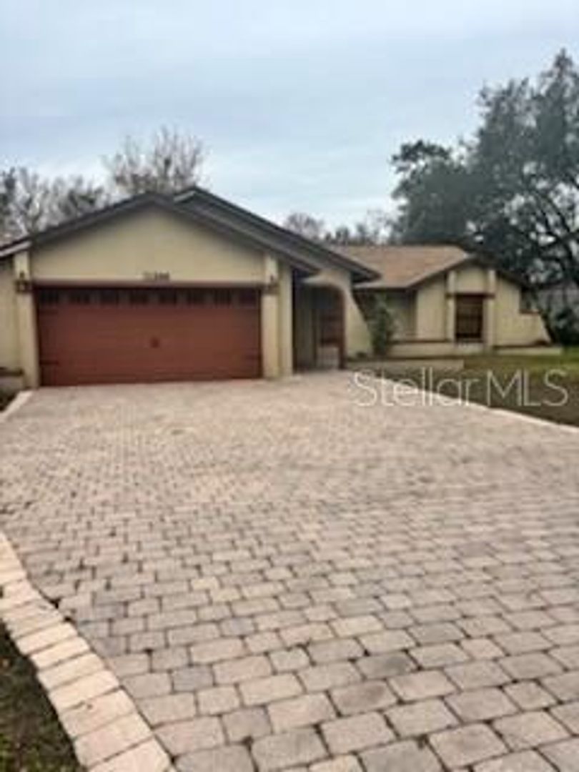 Orlando House: 11266 Eastwood Drive