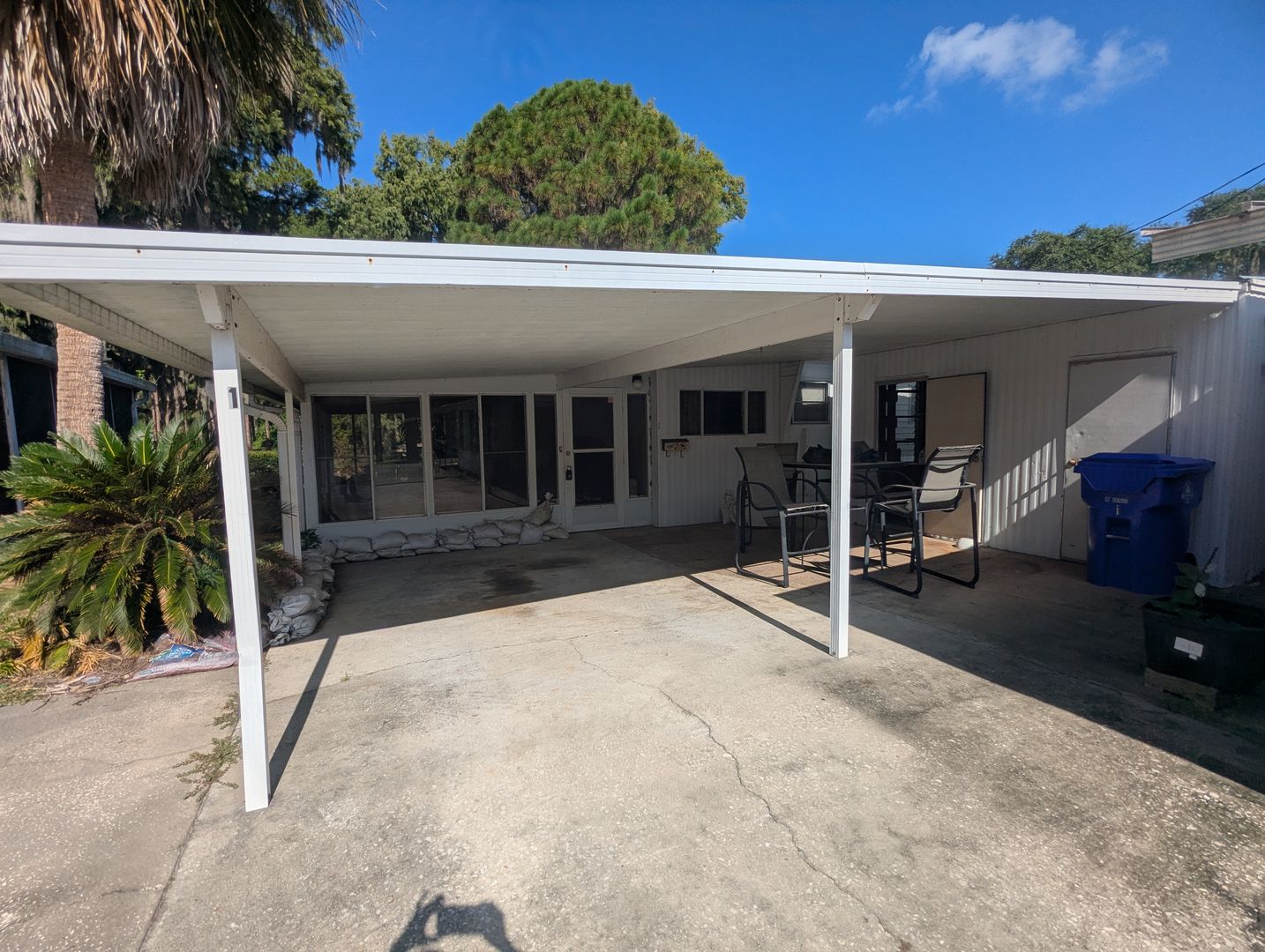 Tavares House: 420 S Lake Ave, Unit 1