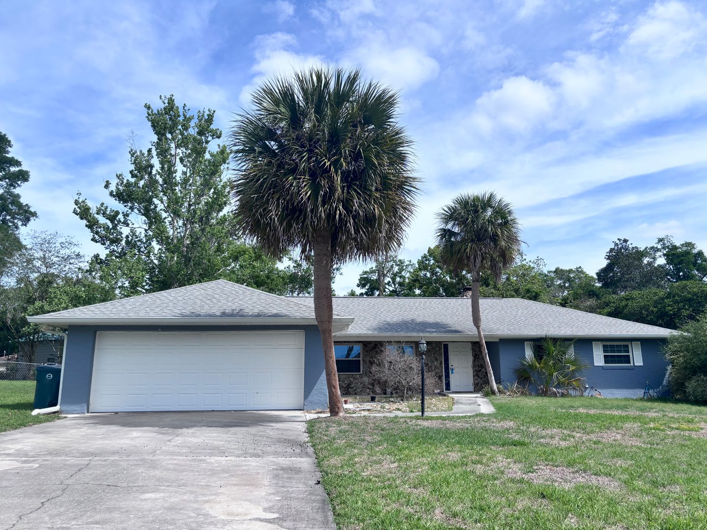 Ocala House: 4907 NE 6th Street