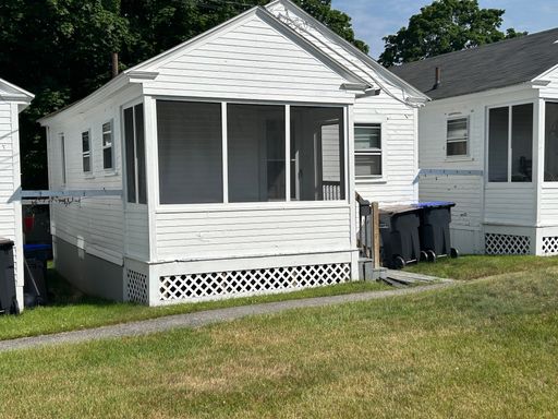 31 W Old Orchard Beach Avenue, Cabin C, Old Orchard Beach, ME 04064