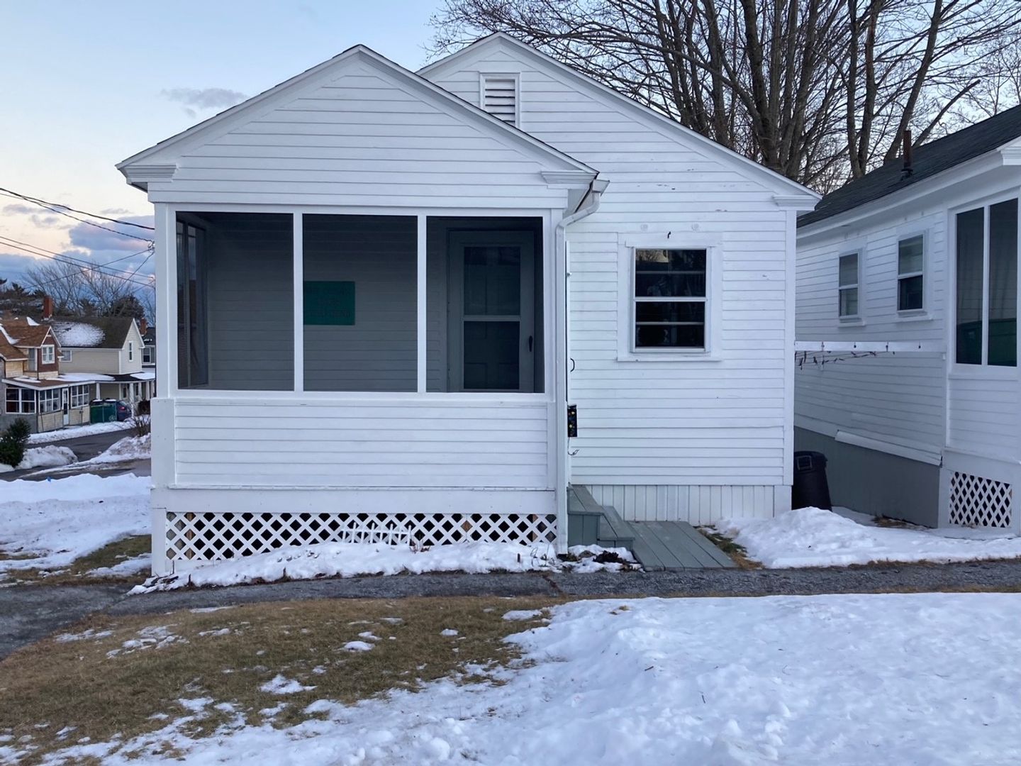 Old Orchard Beach Apartment: 31 W Old Orchard Beach Avenue