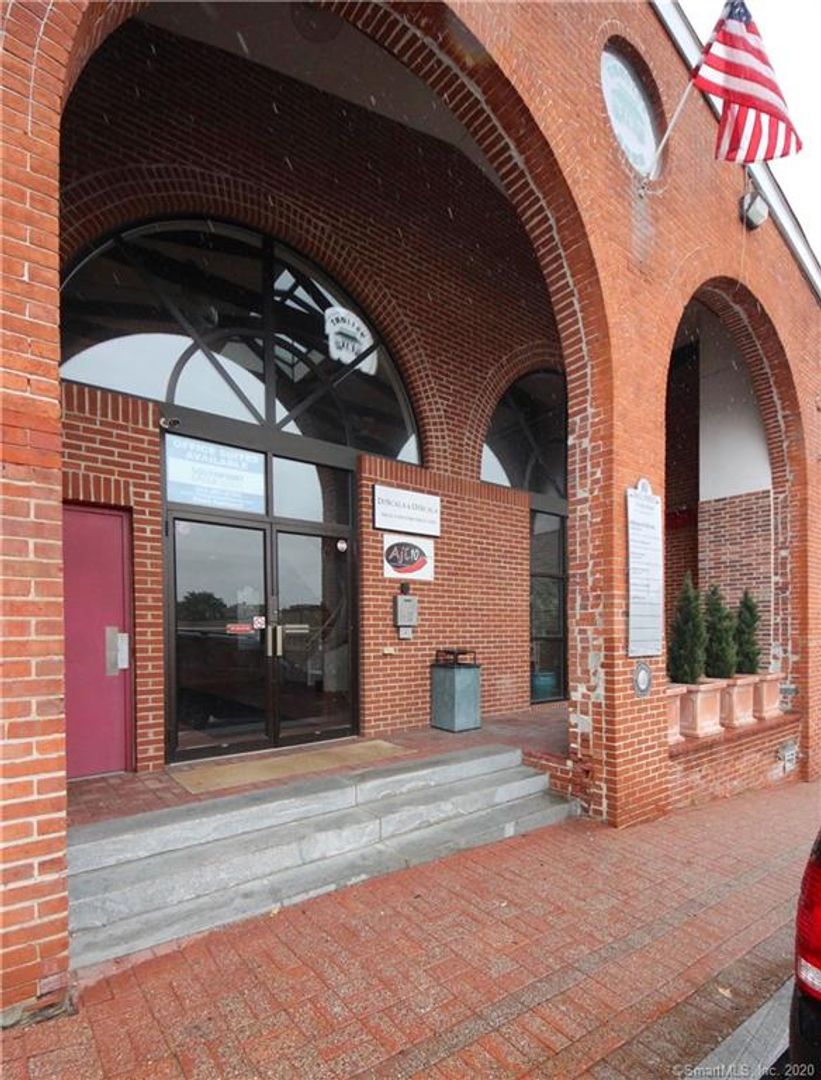 Norwalk Apartment: Trolley Associates, Inc.