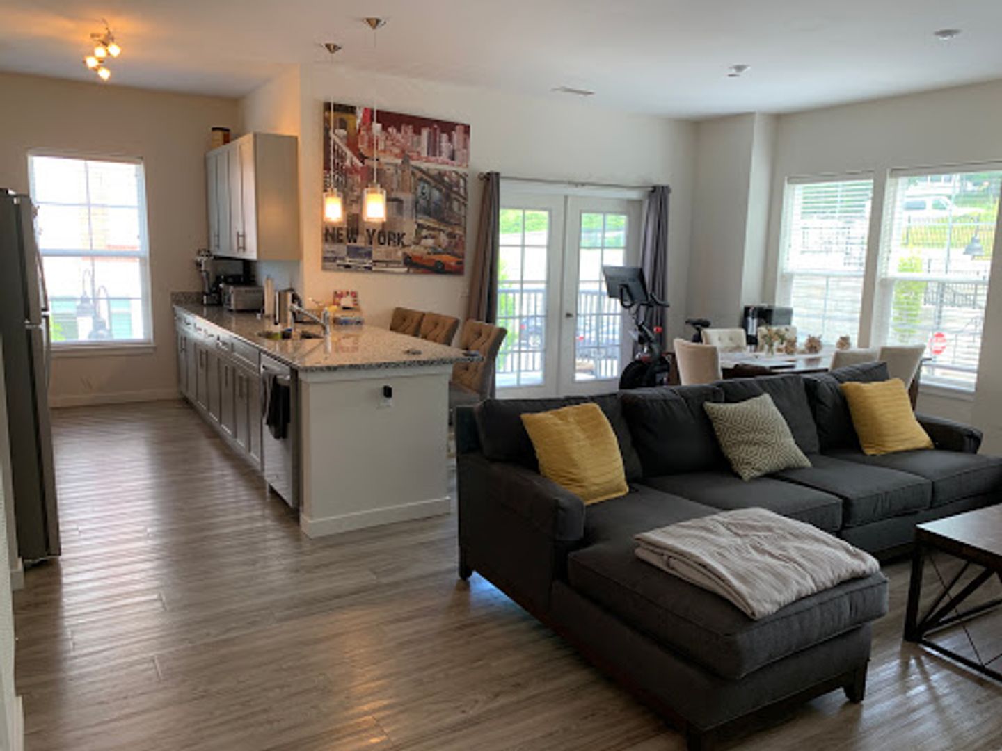 Norwalk Apartment: 1 Smith Street