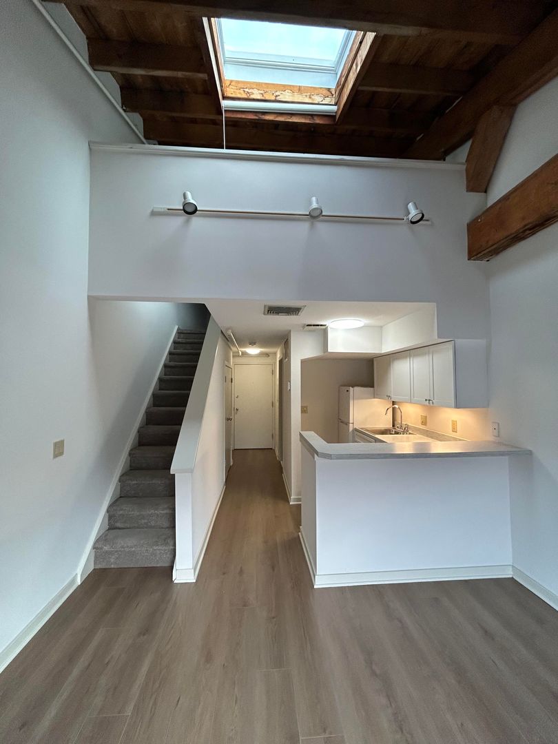 Norwalk Apartment: 10 Wall Street