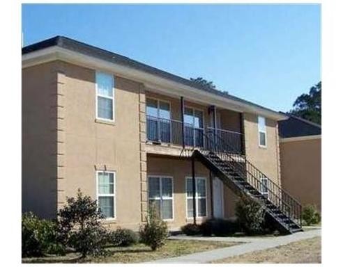 *MOVE-IN SPECIAL!* Free first month's rent with a signed lease by 09/04/2026 Savage Creek Apartment 3B - Downstairs Unit!