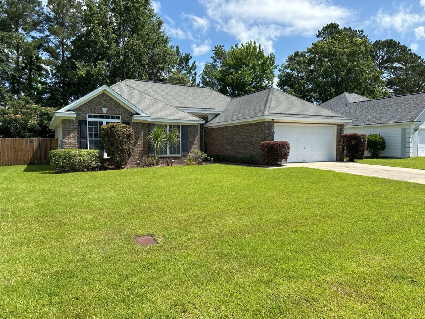 Richmond Hill House: 93 Nelson Drive