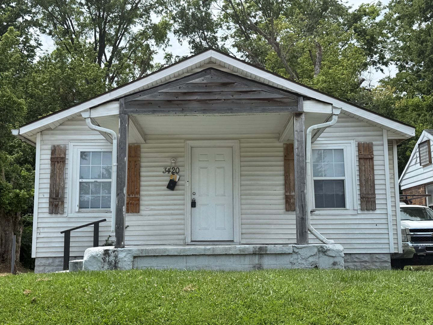 Indianapolis House: 3420 N Denny Street