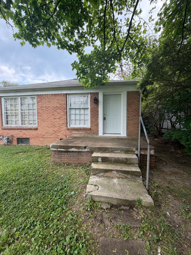 Indianapolis House: 3461 Dequincy Street