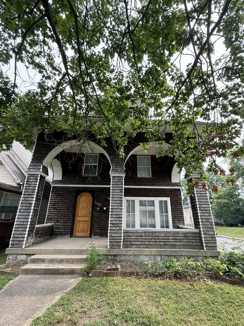 Indianapolis Apartment: 1065 W 33rd Street