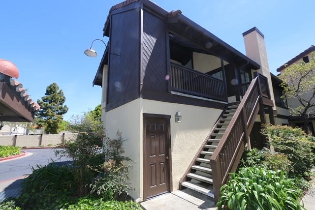 San Leandro House: 13731 Seagate Drive