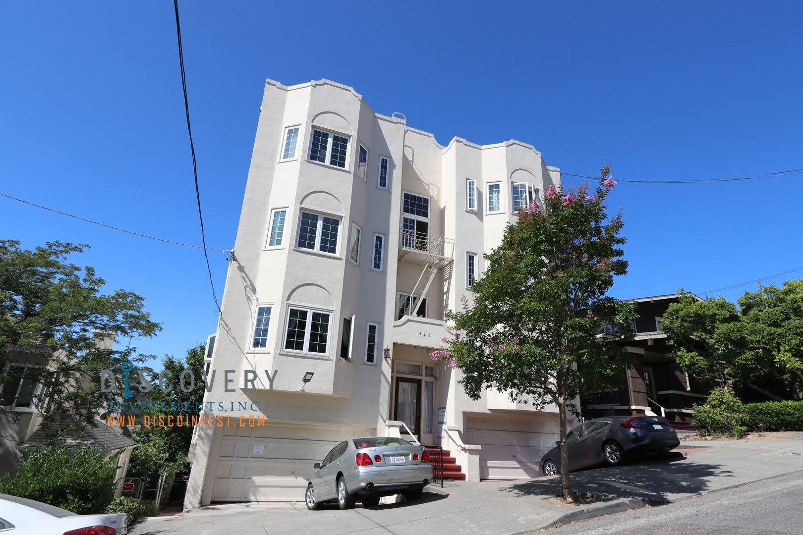 Oakland Apartment: 525 Glenview Ave.