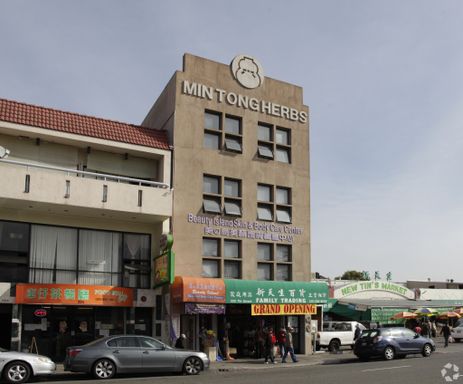 Two space available ideally located in Oakland Chinatown! – photo 1